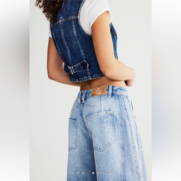Free People We The Free Good Luck Mid-Rise Barrel Jean in Barnyard Blue - Picture 5 of 7